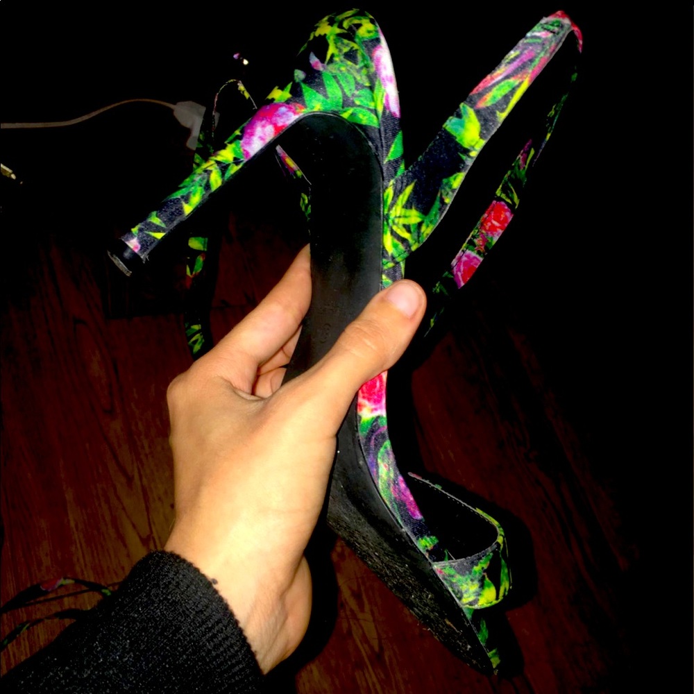 2 pair of heels